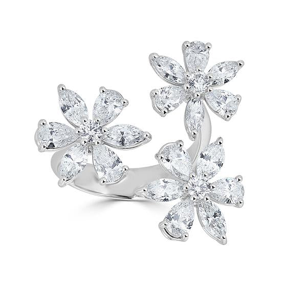 Zydo anello a triplo fiore con diamanti a forma di pera, marquise e rotonda oro bianco 54706