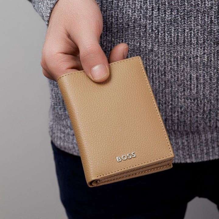 Hugo Boss Card Holder with Flap and Money Pocket Classic Grained Camel HLG416X