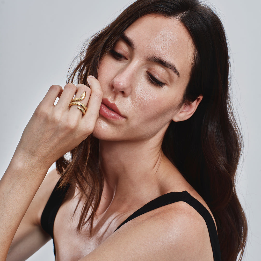 Breil Hypnotic Ring aus Stahl mit 14-karätigem Gold-PVD-Finish TJ4212