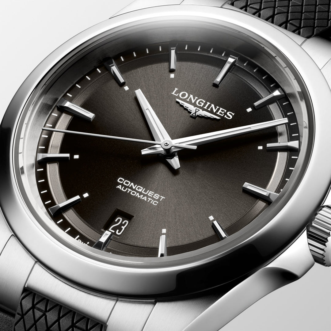 Longines Conquest 38 mm schwarze Automatikuhr aus Stahl L3.720.4.52.9