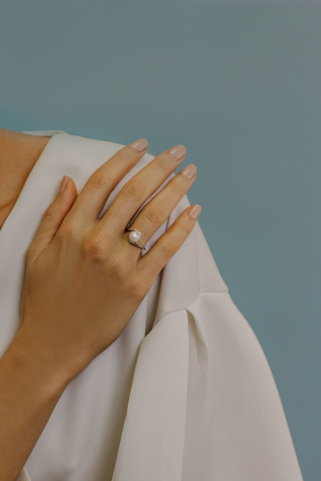 Comete Pearl Ring in Gold and Diamonds ANP380
