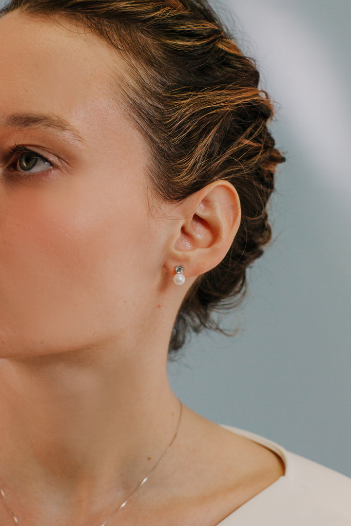 Comete Earrings in Gold, Pearls and Round Aquamarine ORP748
