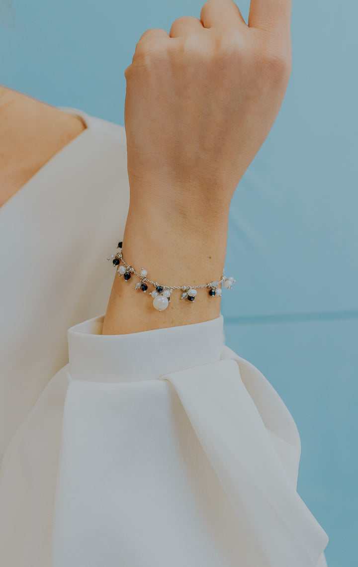 Comete 925‰ Silberarmband mit Aquamarin, blauen Steinen und Süßwasserperlen BRA271