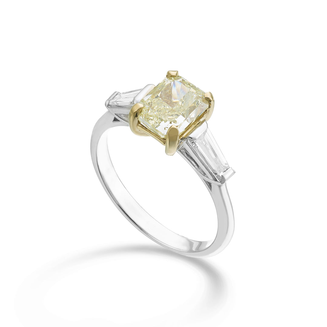 Golay fancy oct diamond ring 7x6 and side tepper ACL788DFY76BG-25336110136