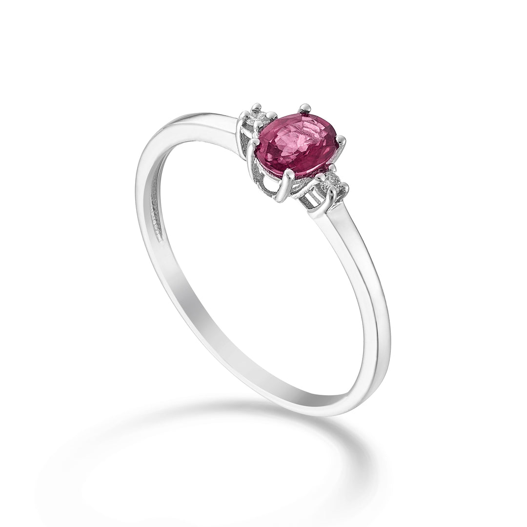 Nihama, ein 9-karätiger ovaler Rubin mit 5 x 4 ct. 0,40 Durchm. 0,02 ct NA5191R4RBC