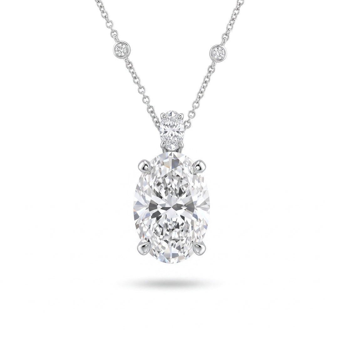 X-Diamond cl 18kt oval lab g.d. total ct.5.29, cent. 5.09 ct, oval counter link and embedded chain, 0.26 ct XXDGPU070O4OVBI529