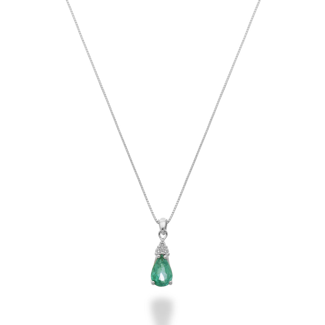 Mikiko cl 18k emerald drop 6x4 with three diamonds MD5192O4BE