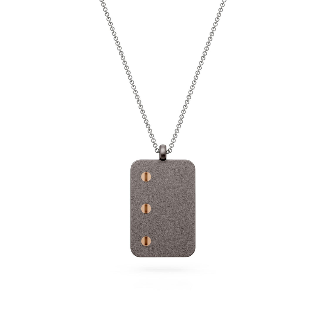 World Diamond Group collana con piastrina in titanio grigio e inserti a vite in oro rosa 18k GD006O3GR