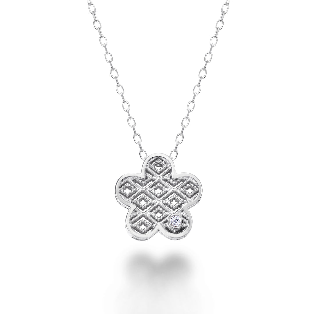 Mikiko cl 18k white gold flower diam. ct.0,01 MDFIOREO4