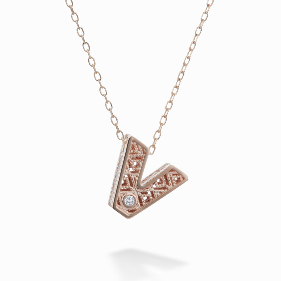 Mikiko cl 18k Buchstabe V Roségold Durchm. ct.0,01 MDLETVO3