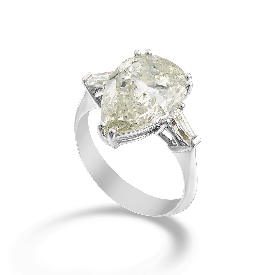 World Diamond Group Ring mit Tropfen 6,21 ct. und Seitenstepper APU484DI-22347110012
