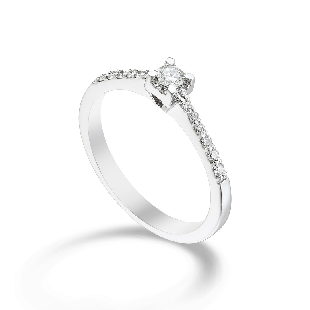 Ring der World Diamond Group, Diamanten zwischen den Zinken, Schaft inkl. Zentr. 0,24 ct ASLC001DI025-24025110090