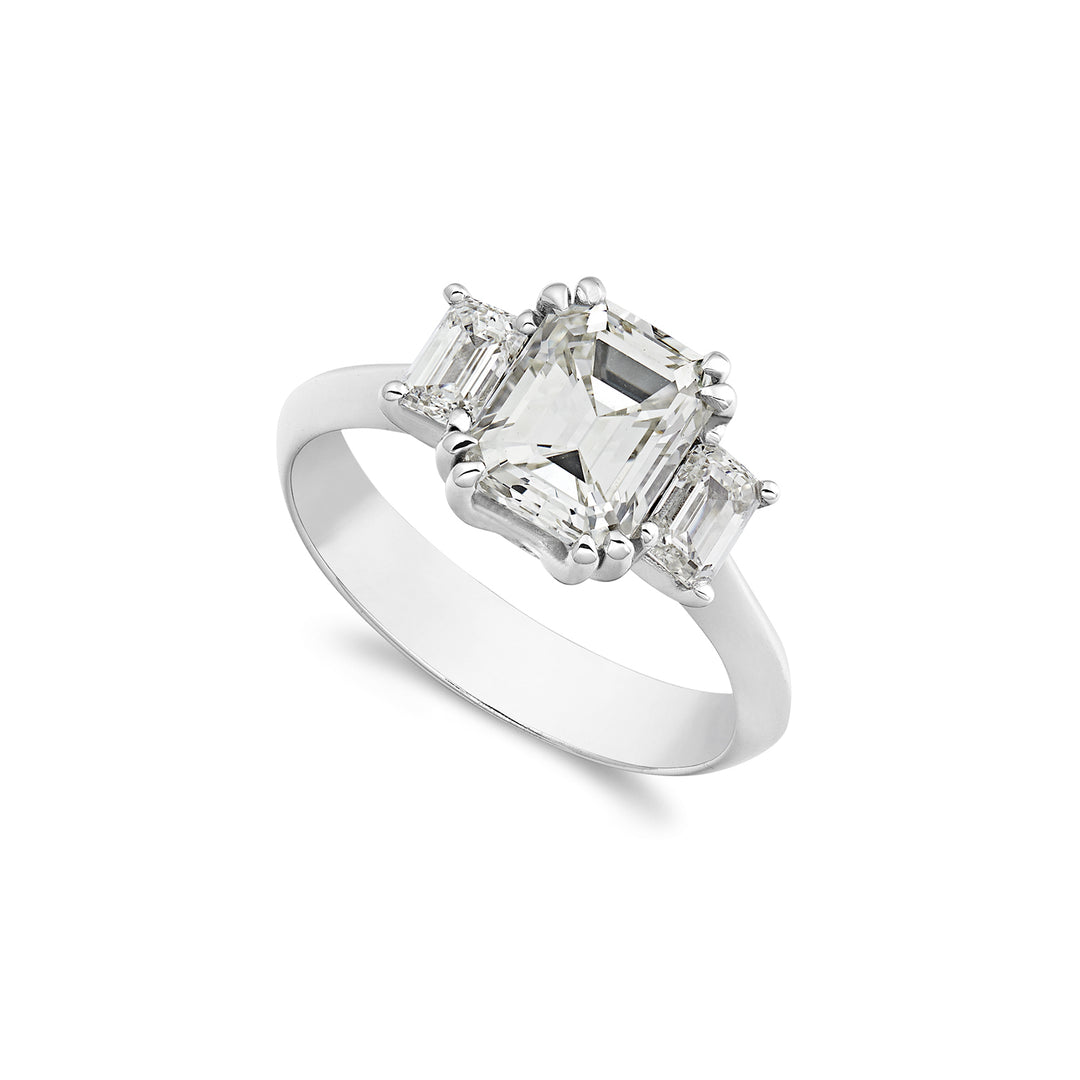 World Diamond Group anello trilogy taglio emerald centrale ct 2 ATREM005DI-22241110046