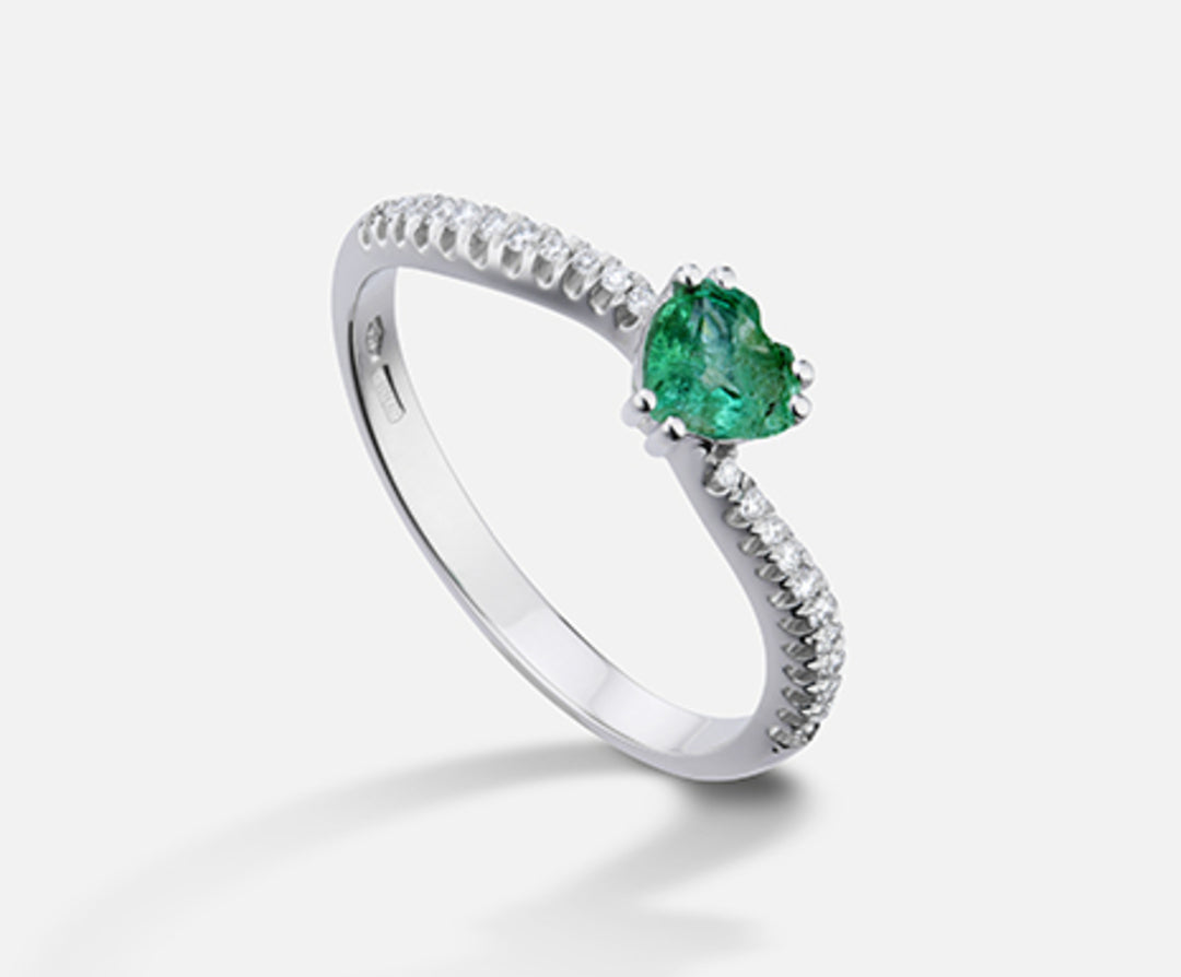 Nihama ein 18k Smaragd n. Herz 5x5 ct.0,31 Durchm. ct.0,11 NA5106O4SMN031