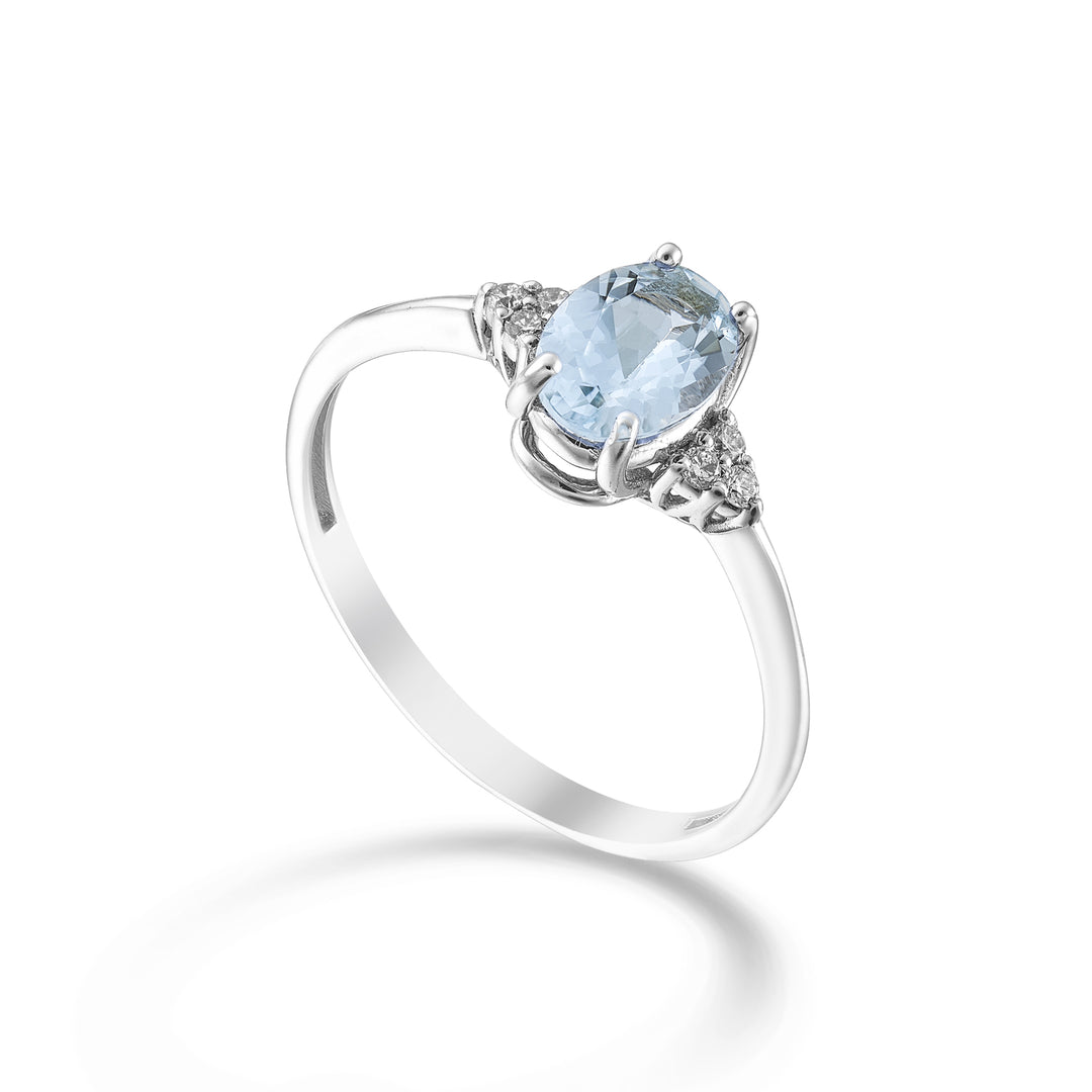 Mikiko, ein 9 Karat ovaler Aquamarin 7x5 und seitliche Diamanten MA5210R4AM