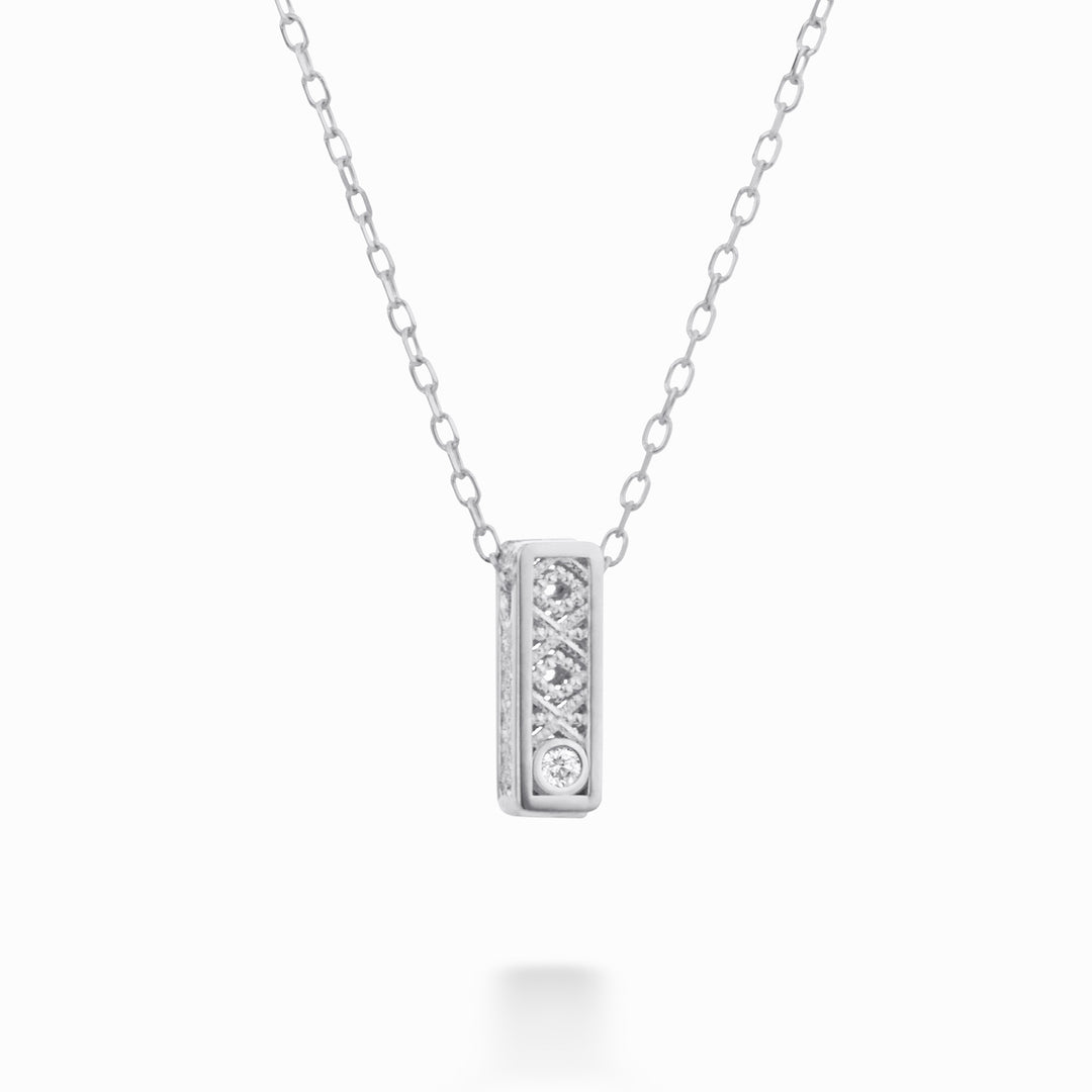 Mikiko cl 18k letter i white gold diam. ct.0,01 MDLETHIUM4
