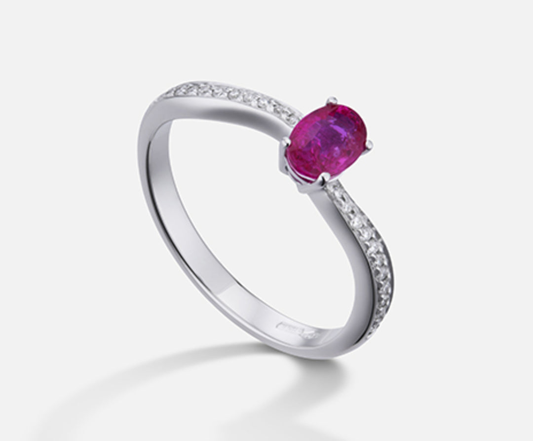 Nihama ein 18k Rubin n. oval 6x4 ct.0,62 Durchm. ct. 0,10 NA5108O4RBN062