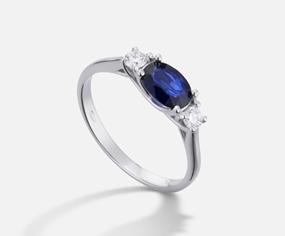 Nihama, ein 18-karätiger Saphir Nr. oval 7x5 ct.1,05 dia ct.0,16 NA5113O4ZFN105