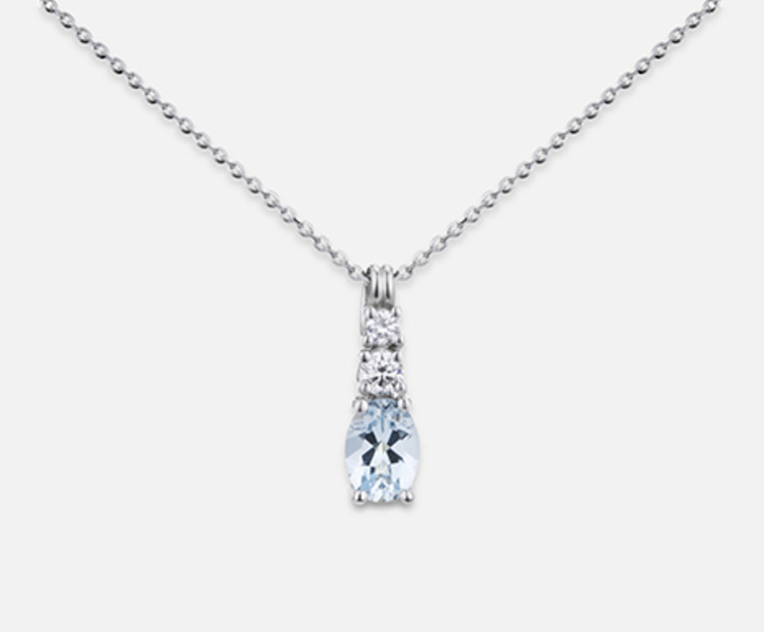 Ovaler Aquamarin von Mikiko, 18 Karat, 7 x 5 ct. 0,50, Durchmesser ct. 0,15, MD5056O4AM