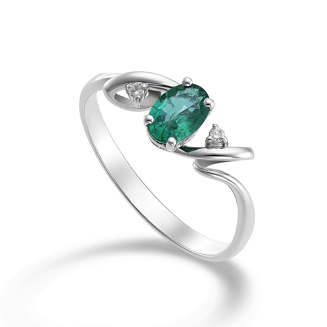 Mikiko an 18k oval emerald 6x4 ct.0,30 diam. ct.0.02 MA5057O4BE