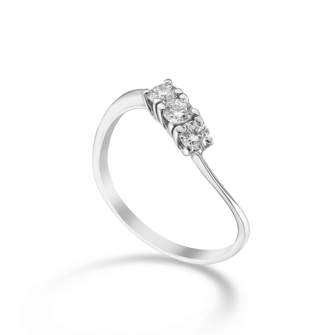 Mikiko an 18k trilogy moved with diamonds MA5206O4BR033