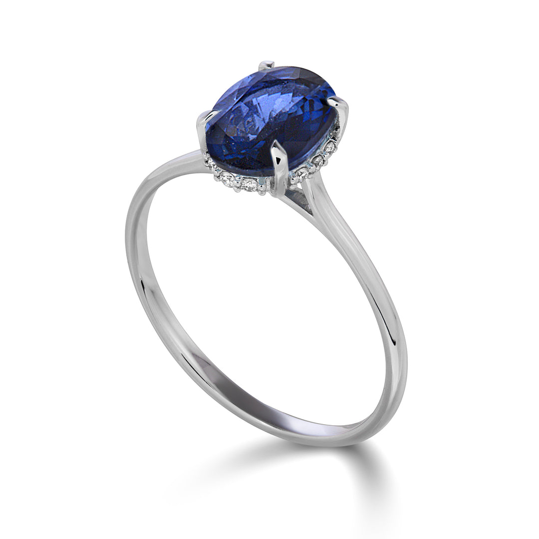 Mikiko un saphir ovale 18 carats 8x6 serti de diamants MA5220O4ZFR