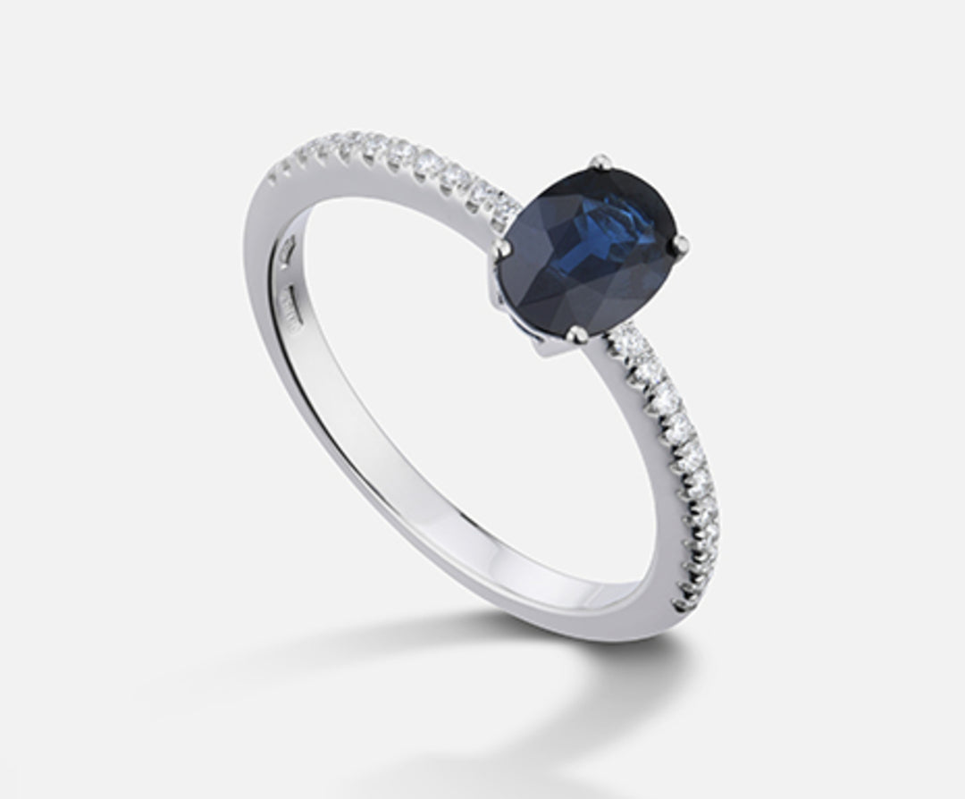 Nihama, ein 18-karätiger Saphir Nr. oval 7x5 ct.0,97 Durchm. 0,13 ct NA5104O4ZFN097