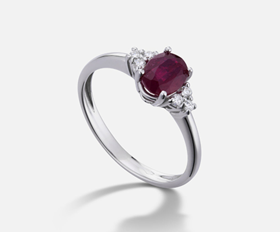 Nihama an 18k ruby ​​n. oval 7x5 ct.0.85 dia ct.0.09 NA5112O4RBN085