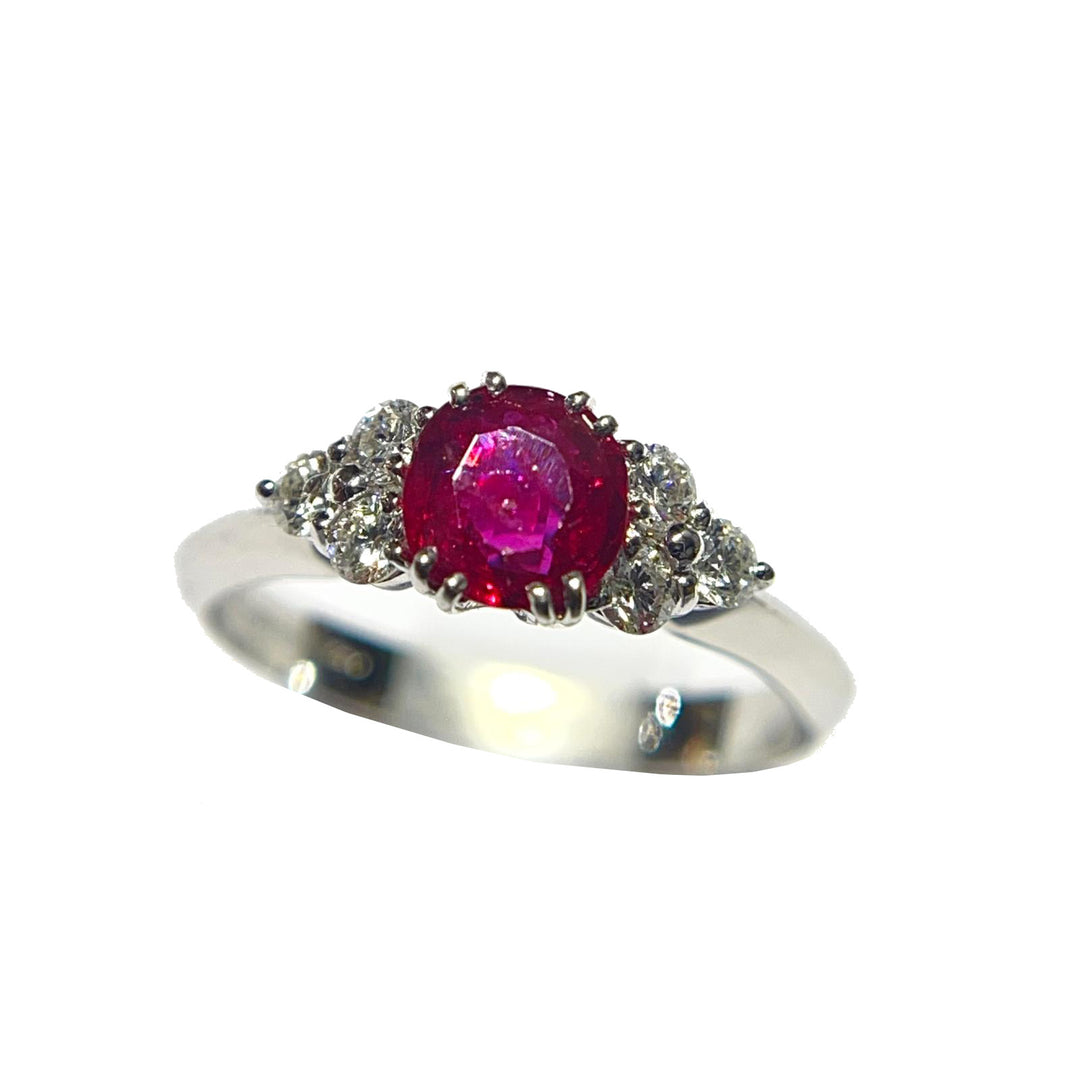 18kt Ruby White Gold Ring -linser 0,94CT och diamanter