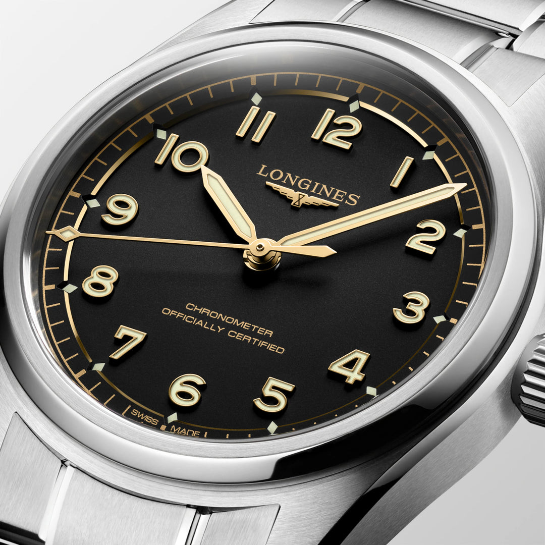 Montre automatique noire Longines Spirit Pilot 39 mm L3.809.4.53.6
