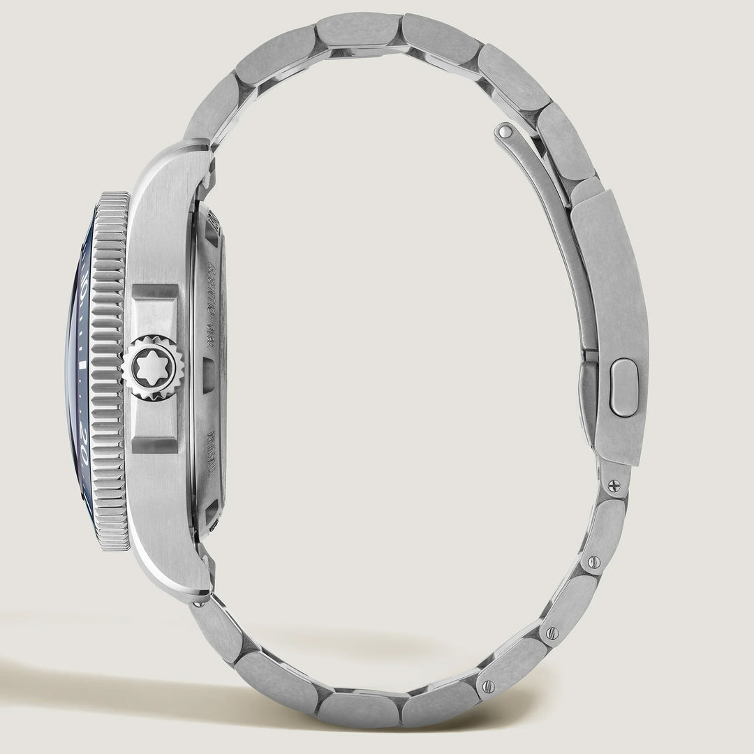Montre Montblanc Iced Sea 0 Oxygen Deep 4810 43mm bleu automatique titane 135634