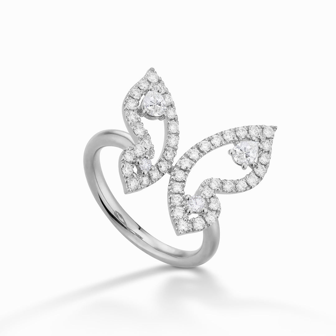 Golay Mały Butterfly Pierścień z diamentami kropkowymi