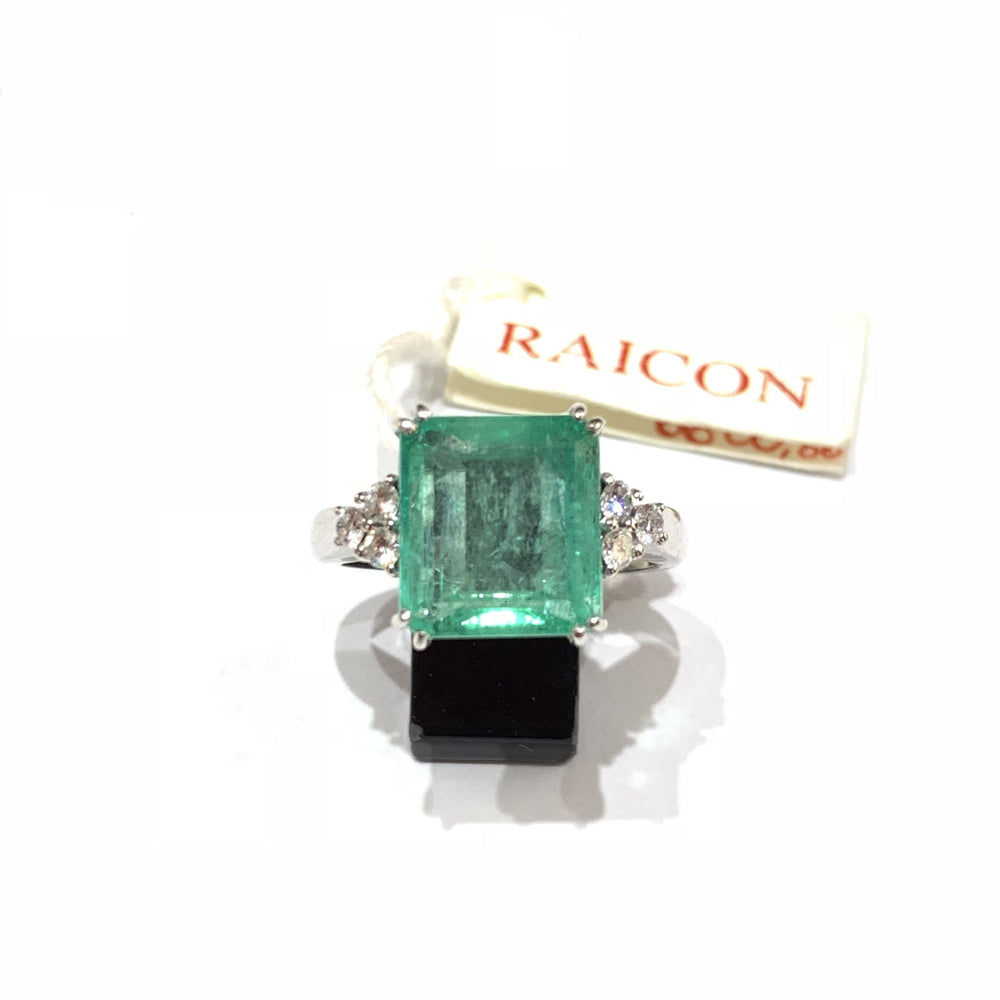 RAICON ANELLO ORO BIANCO SMERALDO 5,22 CT E DIAMANTI 0,30 CT - Gioielleria Capodagli